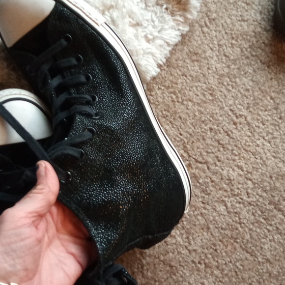 Converse Black and White High-Top Sneakers 10 Leather Upper - Picture 14 of 14